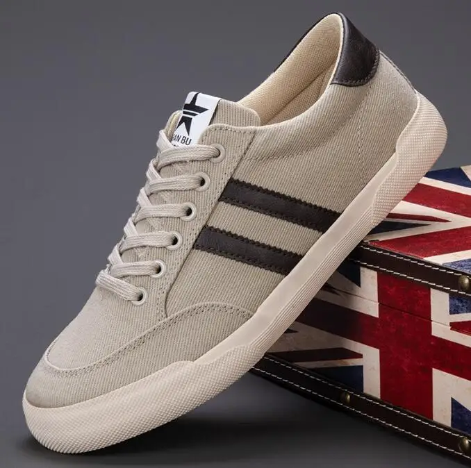 

Men's Canvas Shoes Breathable Outdoor Casual Sneakers Comfortable Spring Autumn Black Walking Sneakers Flat Design for Spring