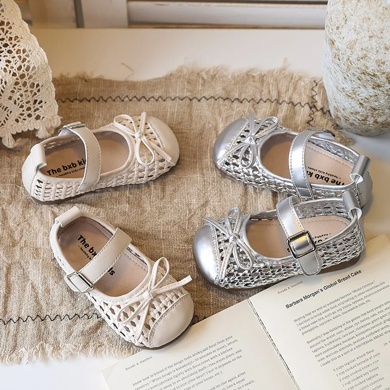 Toddler Girls Strappy Braided Sandals with Cute Bow 2026 New Summer Kids Vacation Beach Shoes Non-slip Classic Girls Party Shoes