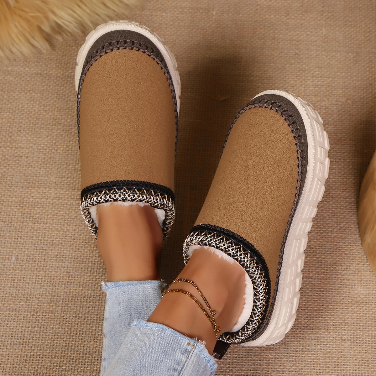 

2025 зимние женские короткие плюшевые зимние легкие ботинки на плоской подошве, теплая обувь на толстой подошве, женские удобные ботинки челси, большой размер