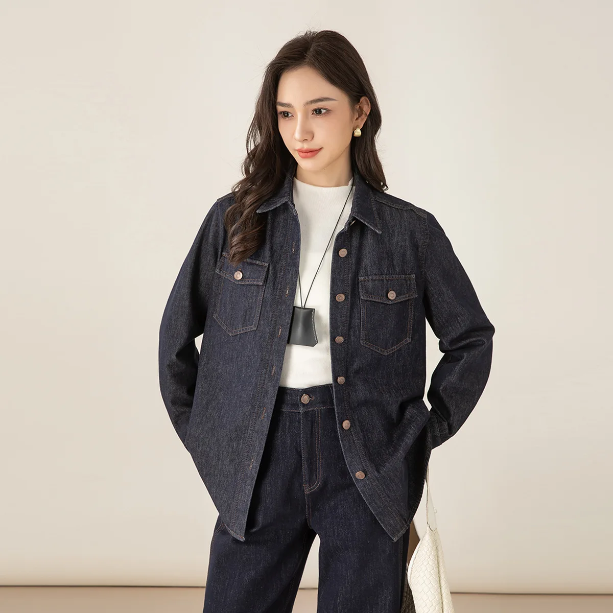 

Свободная женская джинсовая куртка на флисовой подкладке для зимы, универсальный верх из серии Salt, комфортный крой, китайское производство