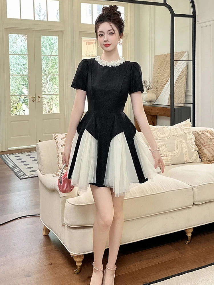 Novo verão feminino preto branco emendado vestido de noite manga puff magro mini vestidos elegante tule hem festa cocktail baile moda