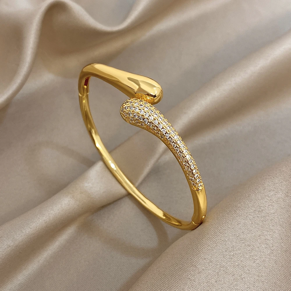 

Exquisite Golden Waterdrop Stainless Steel Bracelet Women Luxury Rhinestone Snake-shaped Cuff Spring Bangle Hand Jewelry Gift