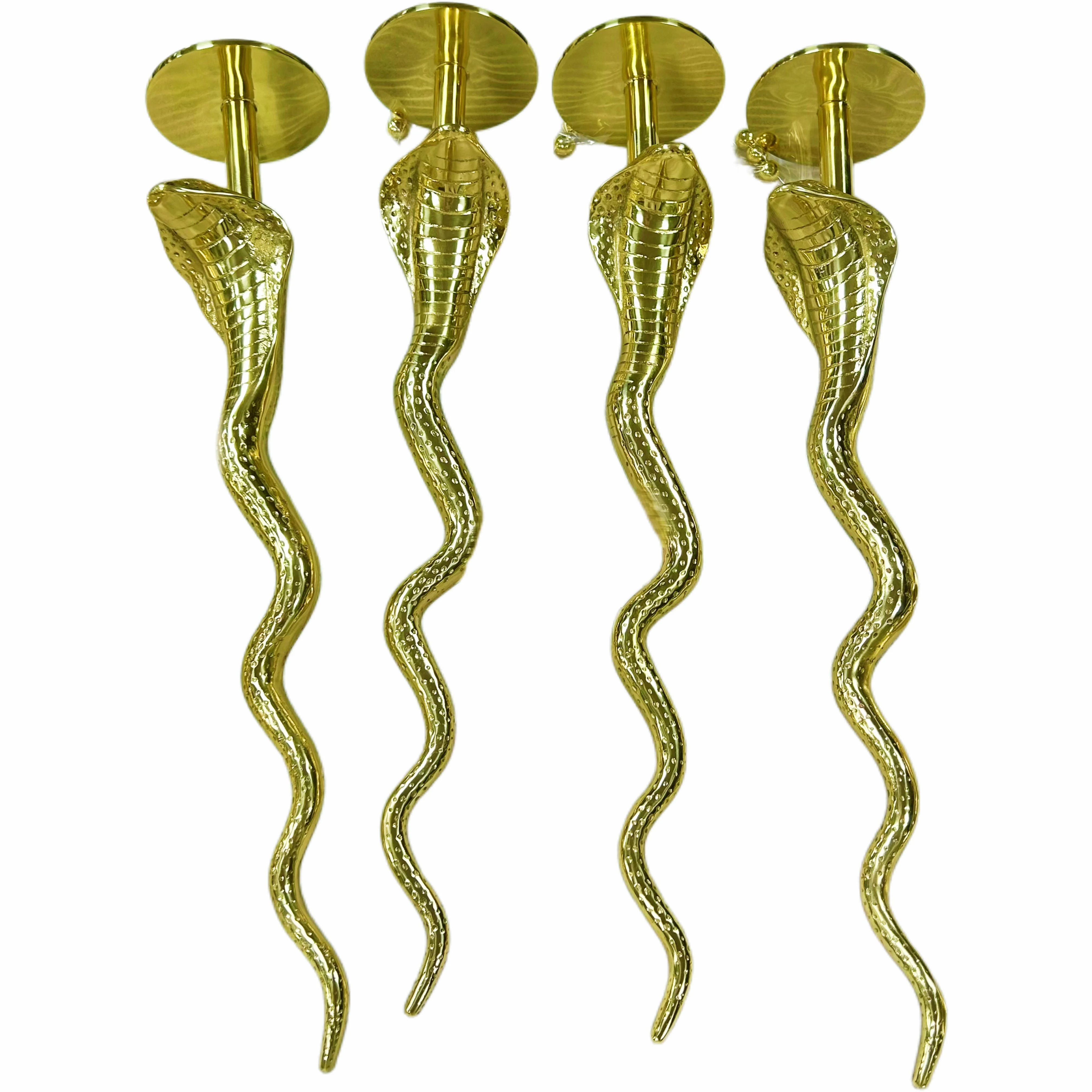 Luxury Serpentine Brass Coffee Legs, Hand-Chiseled Scales Design for Home Hotel Bar