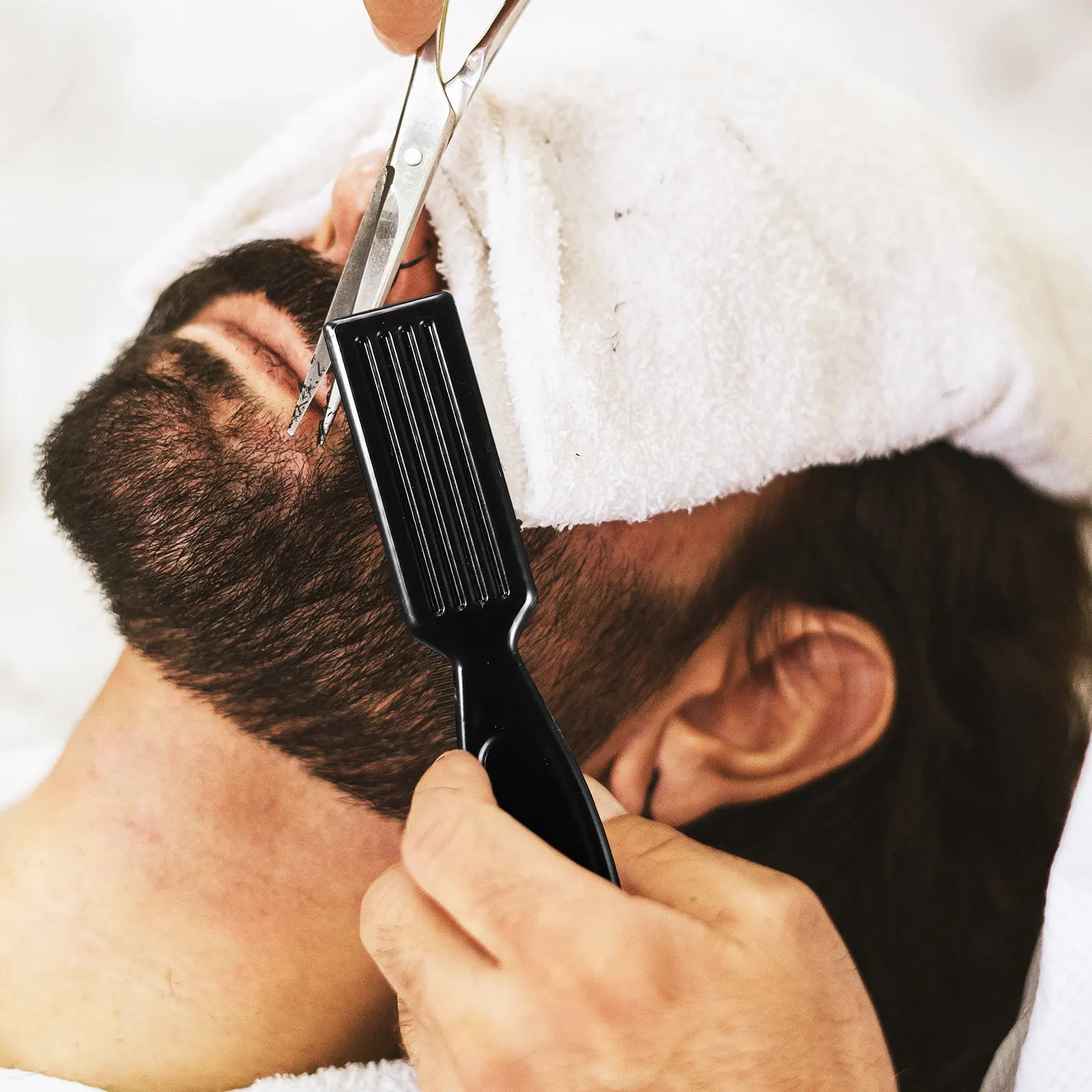 

6Pcs Barber Hair Clip Brush Set Nylon Bristles Comfortable Grip Trimmer Cleaning Tool Multipurpose for Hairdresser Beard