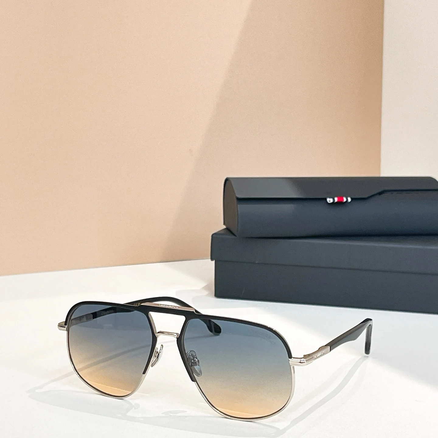 نظارات شمسية كاريرا ريترو غير منتظمة للرجال بإطار معدني كلاسيكي نظارات شمسية للرجال بتصميم علامة تجارية عصرية نظارات قيادة خارجية