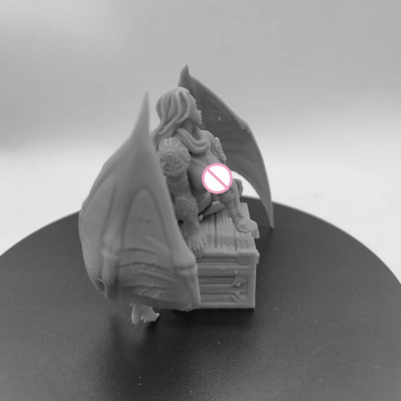 Demon Girl NSFW Figura in resina piena Scala 1/24 75mm Assemblare Kit modello in miniatura Smontato Non verniciato Diorama Giocattoli