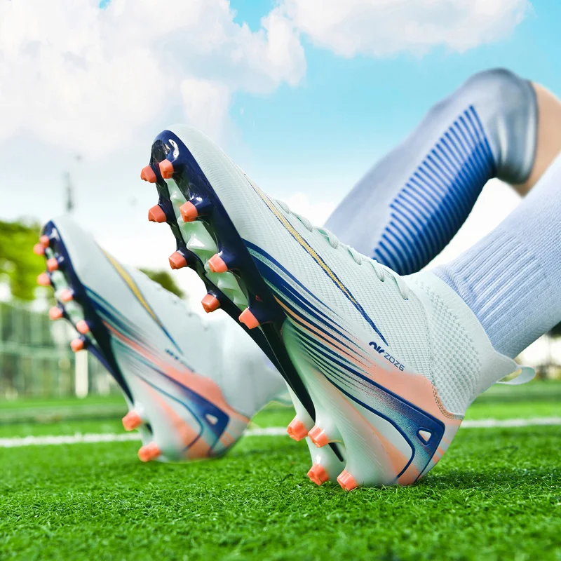 Botas de fútbol profesionales para hombres y mujeres, zapatos de fútbol de moda de calidad, zapatillas deportivas para hombres, tacos de fútbol sala con picos largos, zapatillas de deporte de talla grande 46