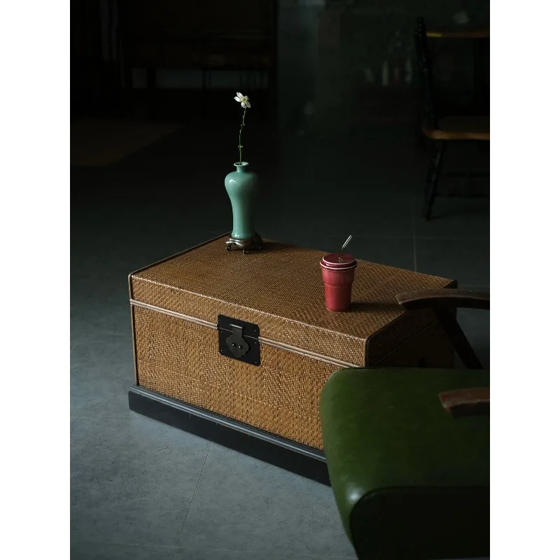 Handmade rattan leather box, storage box, bed and breakfast hotel decorative cabinet, space design sense, coffee table side