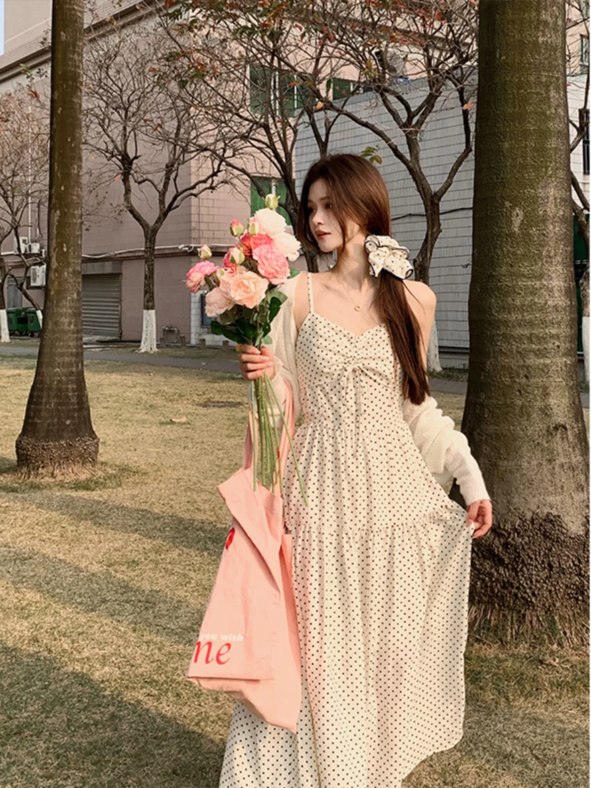 

Новый летний женский комплект больших размеров: вязаный кардиган в горошек с защитой от солнца и корейский приталенный комплект из двух предметов с длинными рукавами и V-образным вырезом