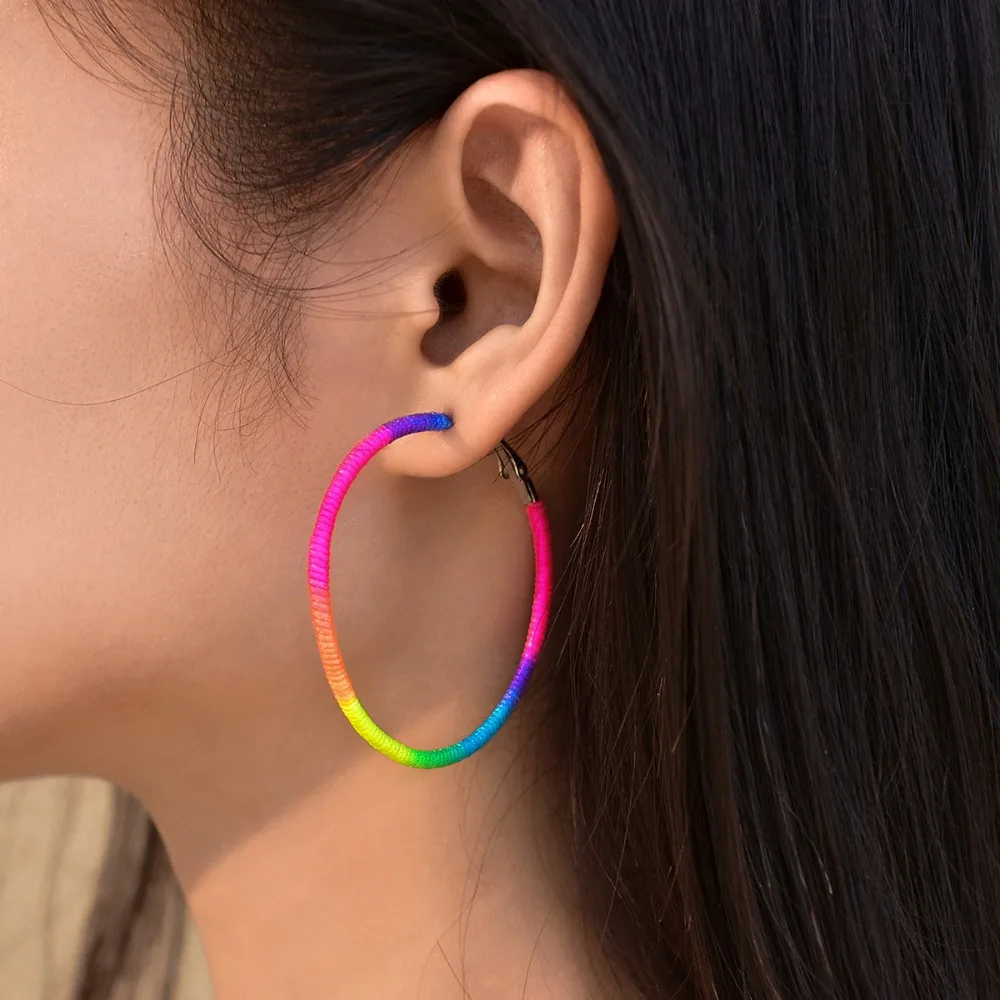 Exquisite Romantic Colorful Hand-wrapped Wound Rainbow Heart Round Twisted Hoop Earrings for Women Valentine's Day Date Jewelry