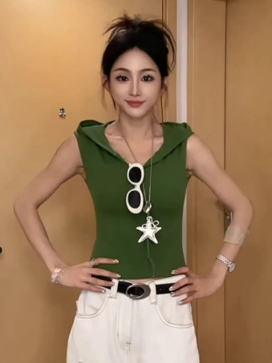 Slim Fit  Color Hoodieless Sleeve Tshirt Women 2025 Summer New Style V Neck Short Vest Top Breathable Sweat Absorbent