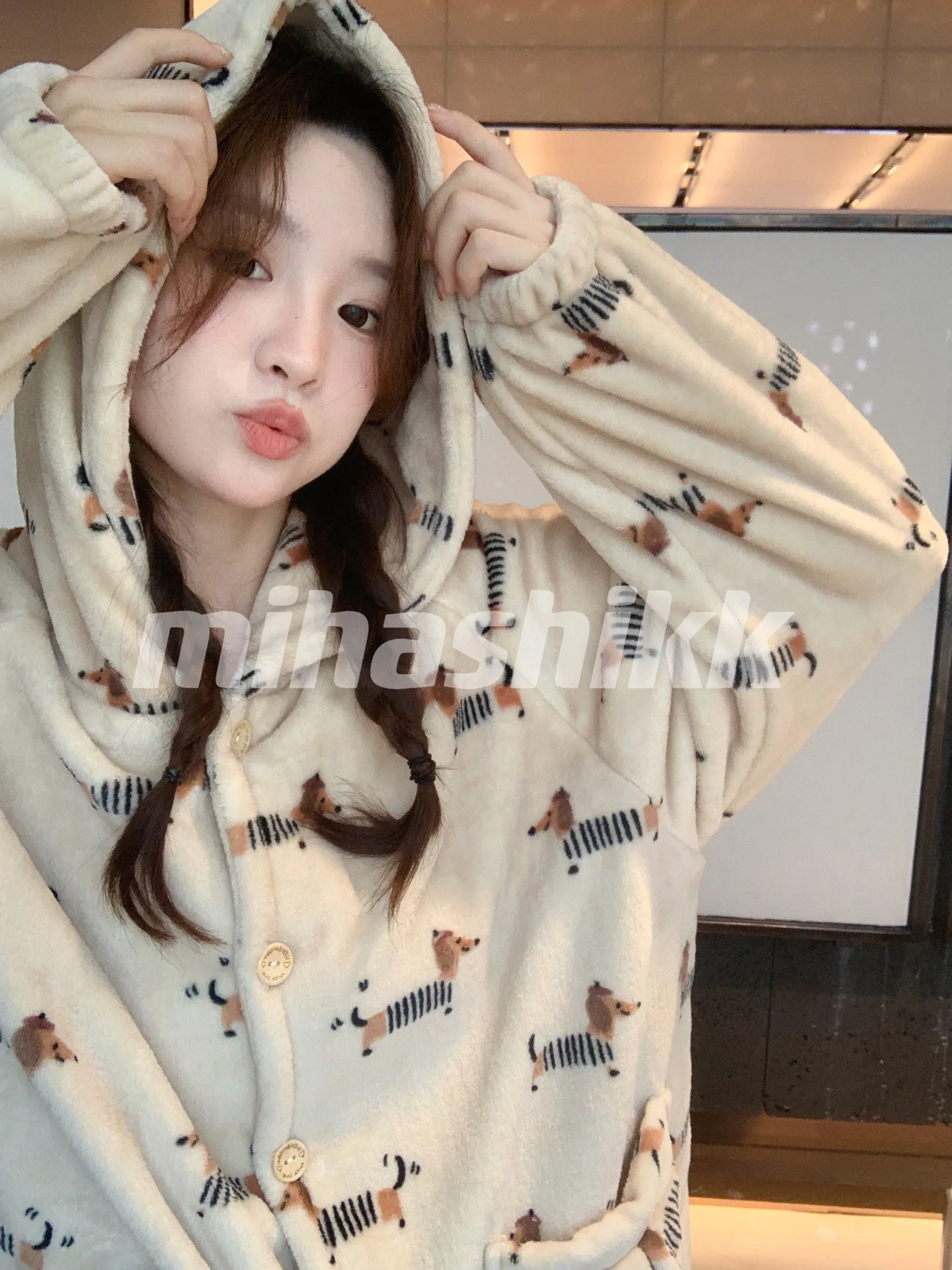 Fall Winter 2023 Women\'s Robe Cute Dachshund Print Fleece Thick Night-robe Nightgown Hooded Pockets Long Robes 39925