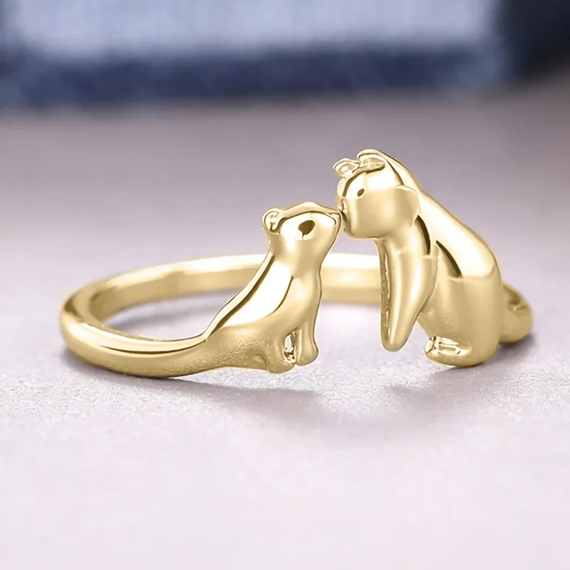 2024 Cute and Warm Cat Kiss Ring Female Simple   Animal Elegant  Fashionable Classic Plain Circle Popular Jewelry