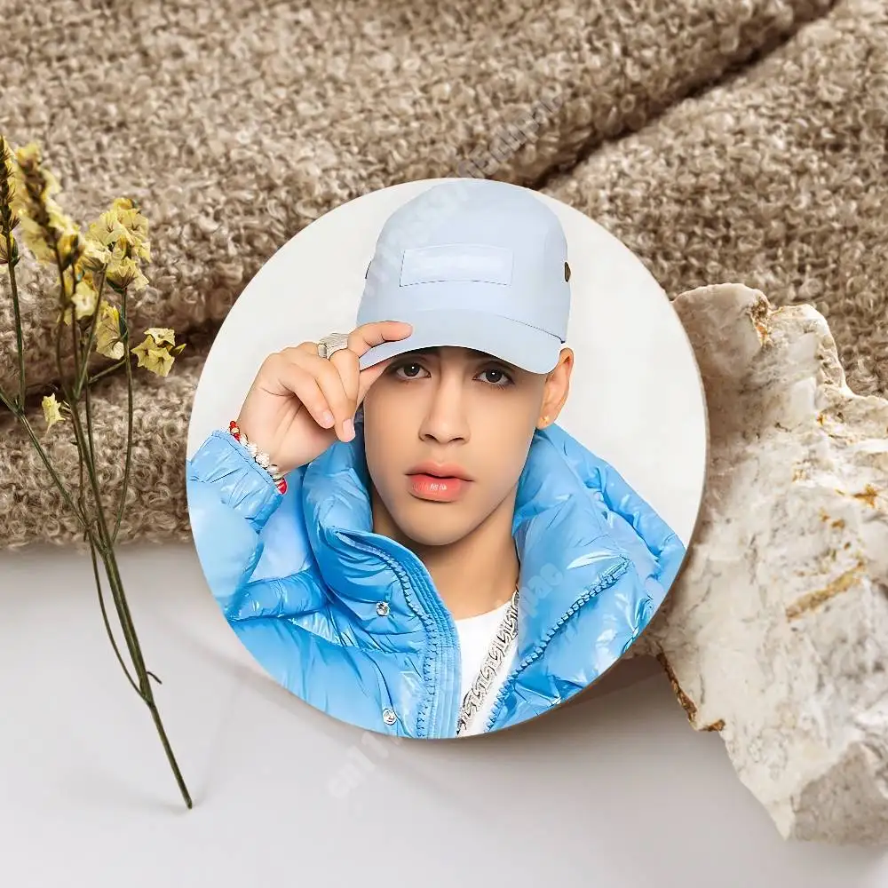 C-Cris MJ Rapper Si No Es Contigo Wooden Cup Mat Cappuccino Vodka Juice Water Coaster for Flower Shop