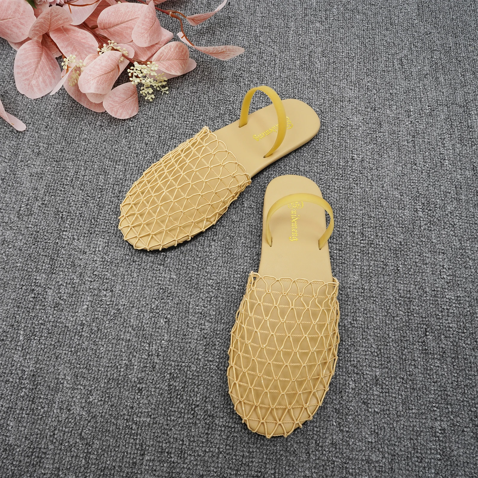 GJ niche brand woven hollow mesh comfortable flat sandals 2024summer new fashionable and breathable Roman handmade slippers34-44