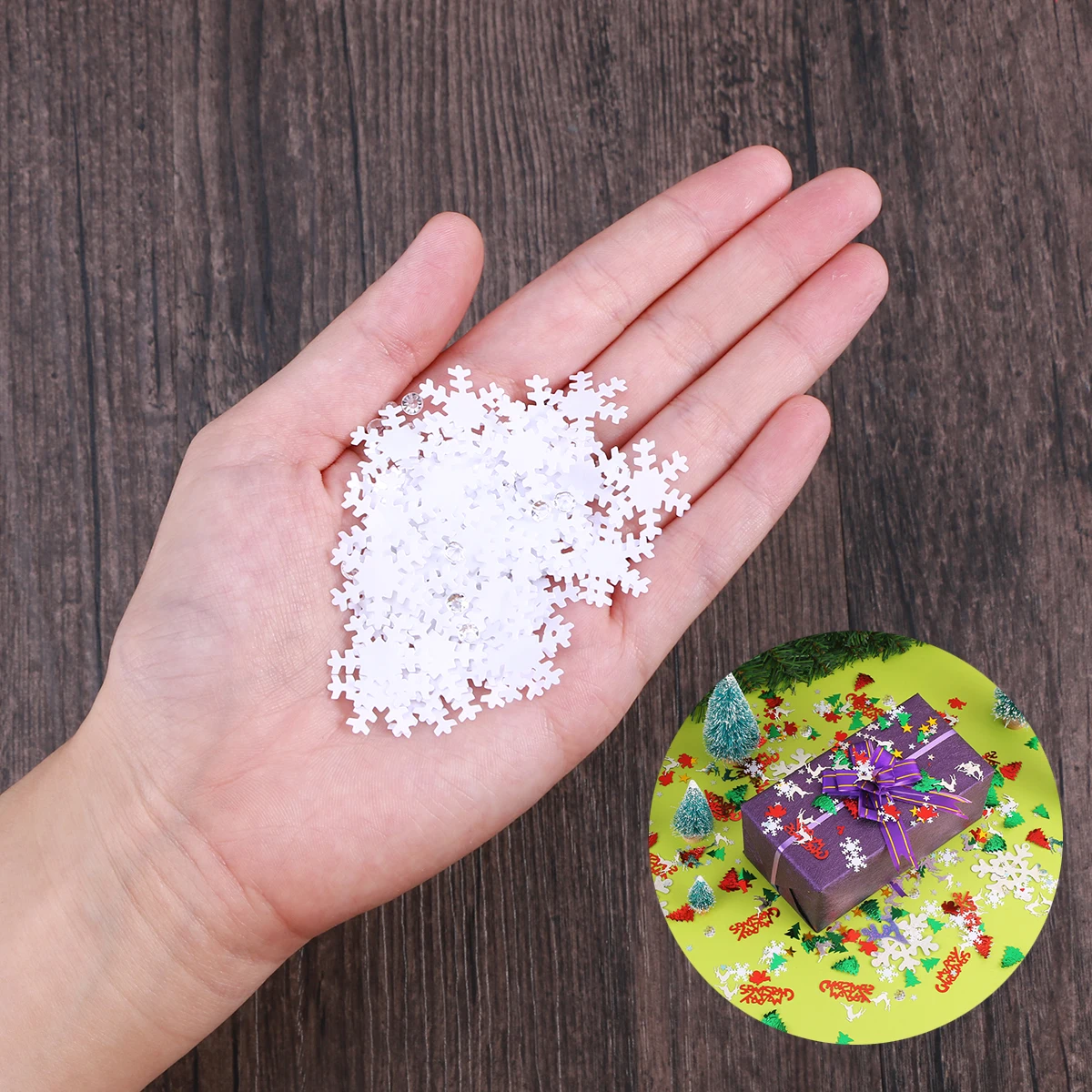 

Christmas Confetti Resin Snowflake Diamond Shapes Sparkling Sequins for Wedding Birthday Party Celebration Romantic Decoration