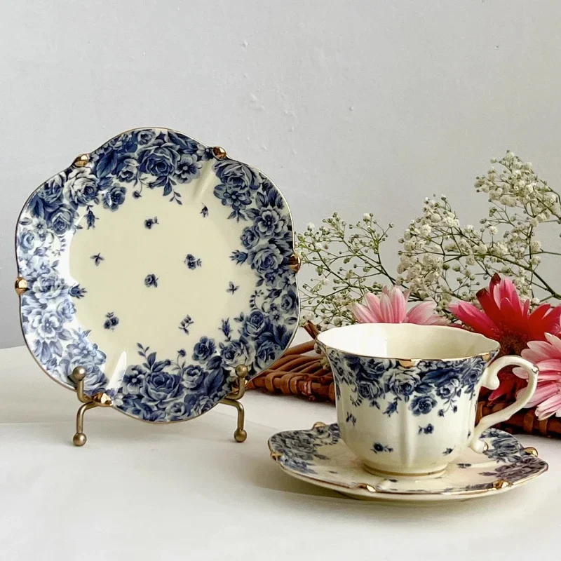 

Retro Blue and White Porcelain Coffee Cup and Saucer Set Light Luxury Exquisite Afternoon Tea Mug Dessert Plate Safe Ceramic Cup