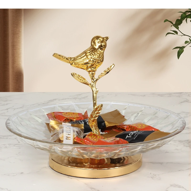 

Простые стеклянные тарелки с фруктами, сервировочная посуда на высоких ножках, домашняя кухня, металлический держатель в форме птицы, граната, закуски, десерт