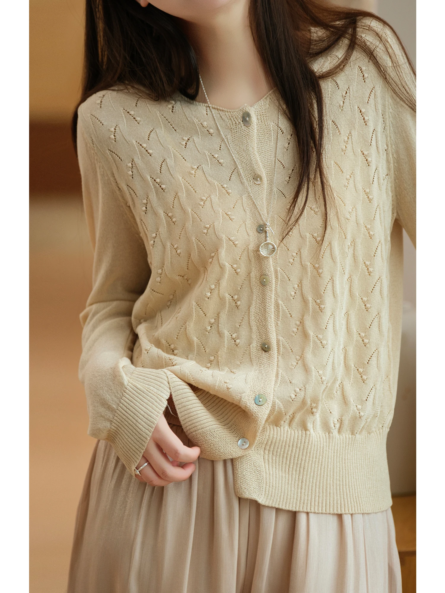 Colored Multi-Strand Yarn Knitted Sweater  Button Door Fine Twisted Flower 3D Embossed Soft Nylon Fiber Women's Cardigan