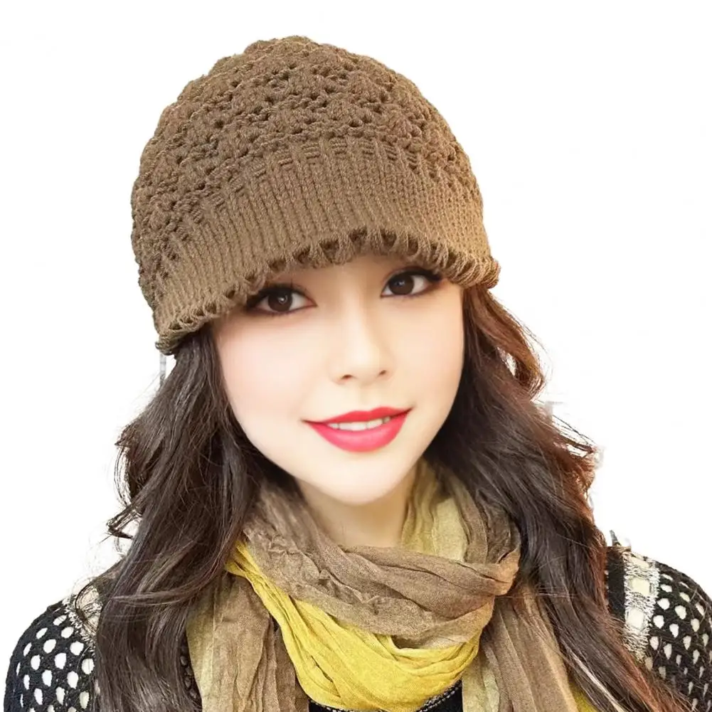 Soft Fabric Hat Weather Insulation Hat Stylish Winter Knit Hats with Visor Brim for Women Soft Lining Warm Skull Cap for Outdoor