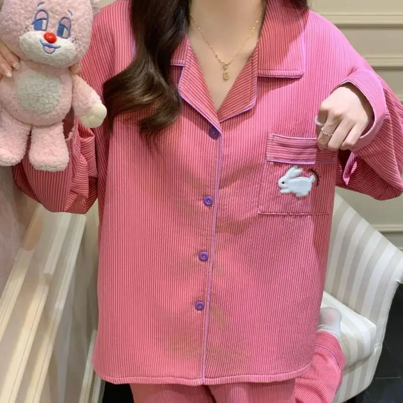 بيجامة أرنب مخططة حلوة جديدة لعام 2025 للنساء لخريف وشتاء سميكة ودافئة من القطن ملابس خارجية طقم ملابس منزلية #2