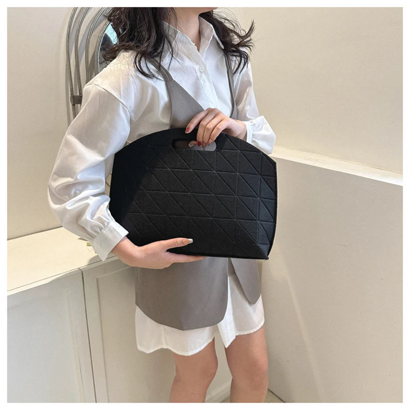 Women Envelope Bag Vintage Luxury Designer Solid Color Felt Handbag Females Retro Business Message Bag Clutch Pouch Purses