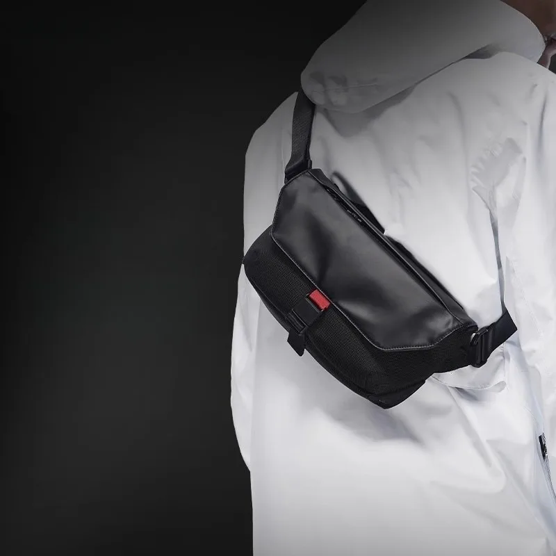 

New crossbody bag for men, trendy casual commuting shoulder bag, portable and durable travel chest bag