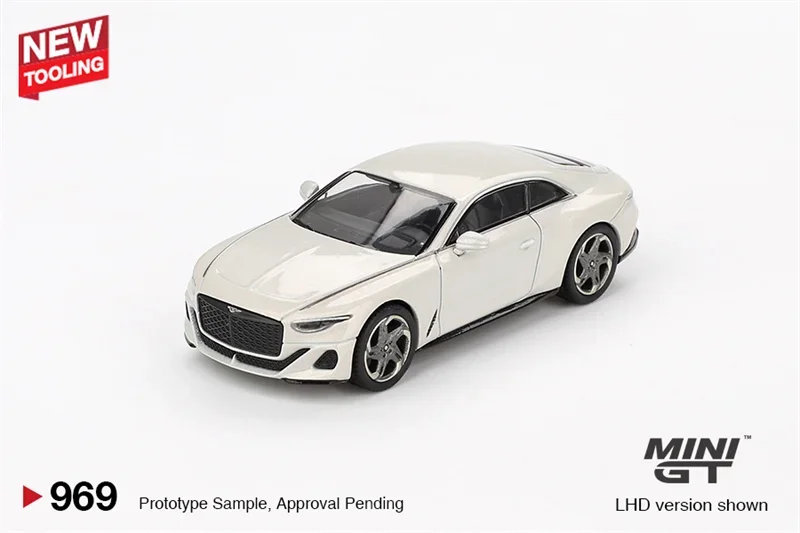 

*Предпродажа* Литая под давлением модель автомобиля MINI GT 1:64 Batur Bonneville Pearl
