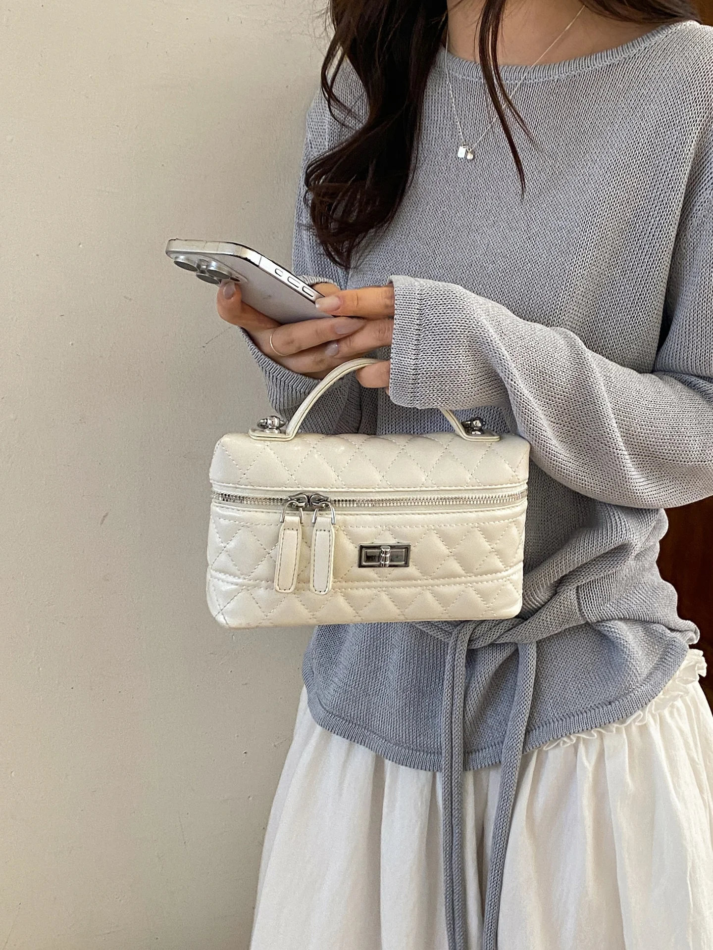 Elegant Chic Women's Handbag Makeup Box Crossbody Bag Shoulder Bag Trendy Chain Diamond Pattern Soft PU Leather Small Size