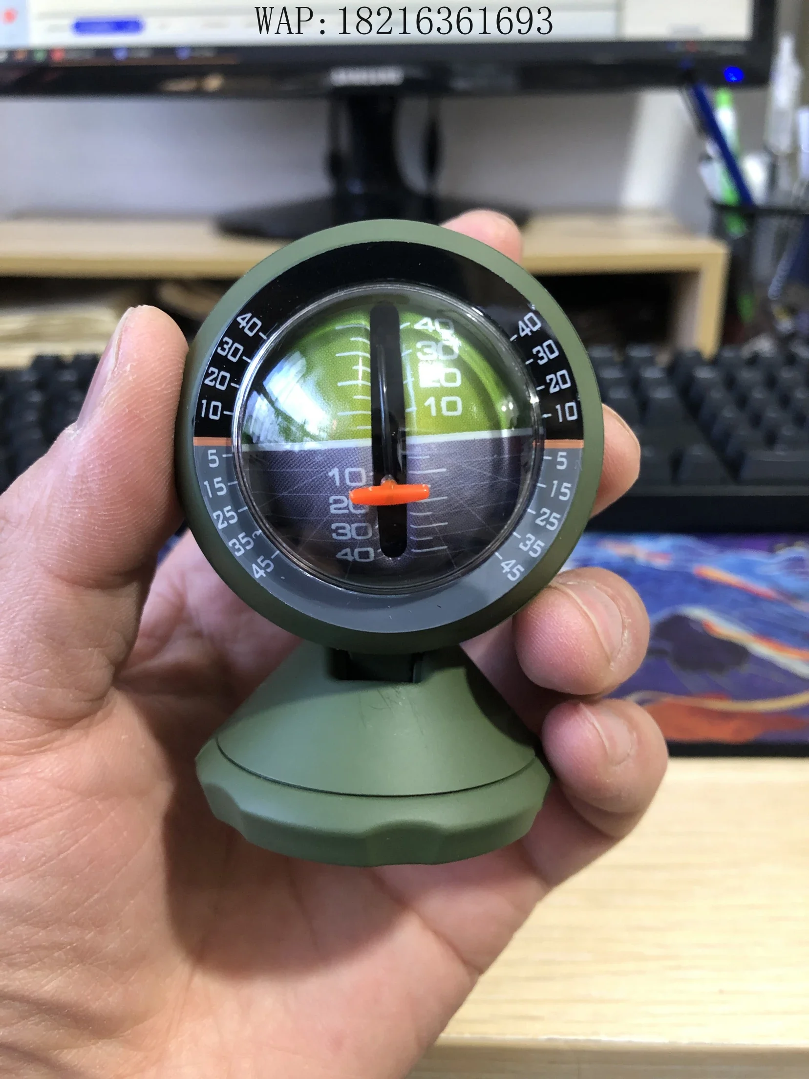 Vehicle-mounted self-sensing slope meter tilt meter