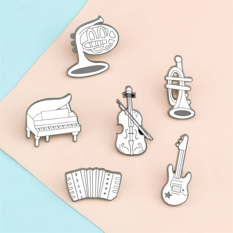 Pin de esmalte de instrumento Musical Simple para niños, broches de saxofón, guitarra, Piano, bolsa de ropa, alfileres de solapa, insignias, joyería personalizada, regalo