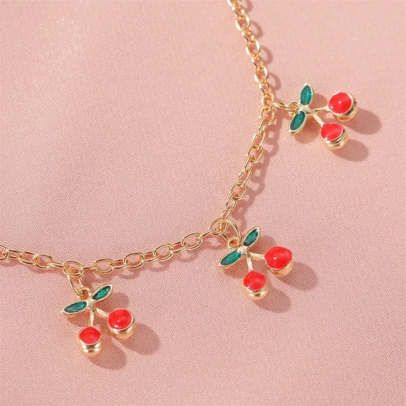 New Fashion Ladies Red Crystal Cherry Pendant Decorative Bracelet