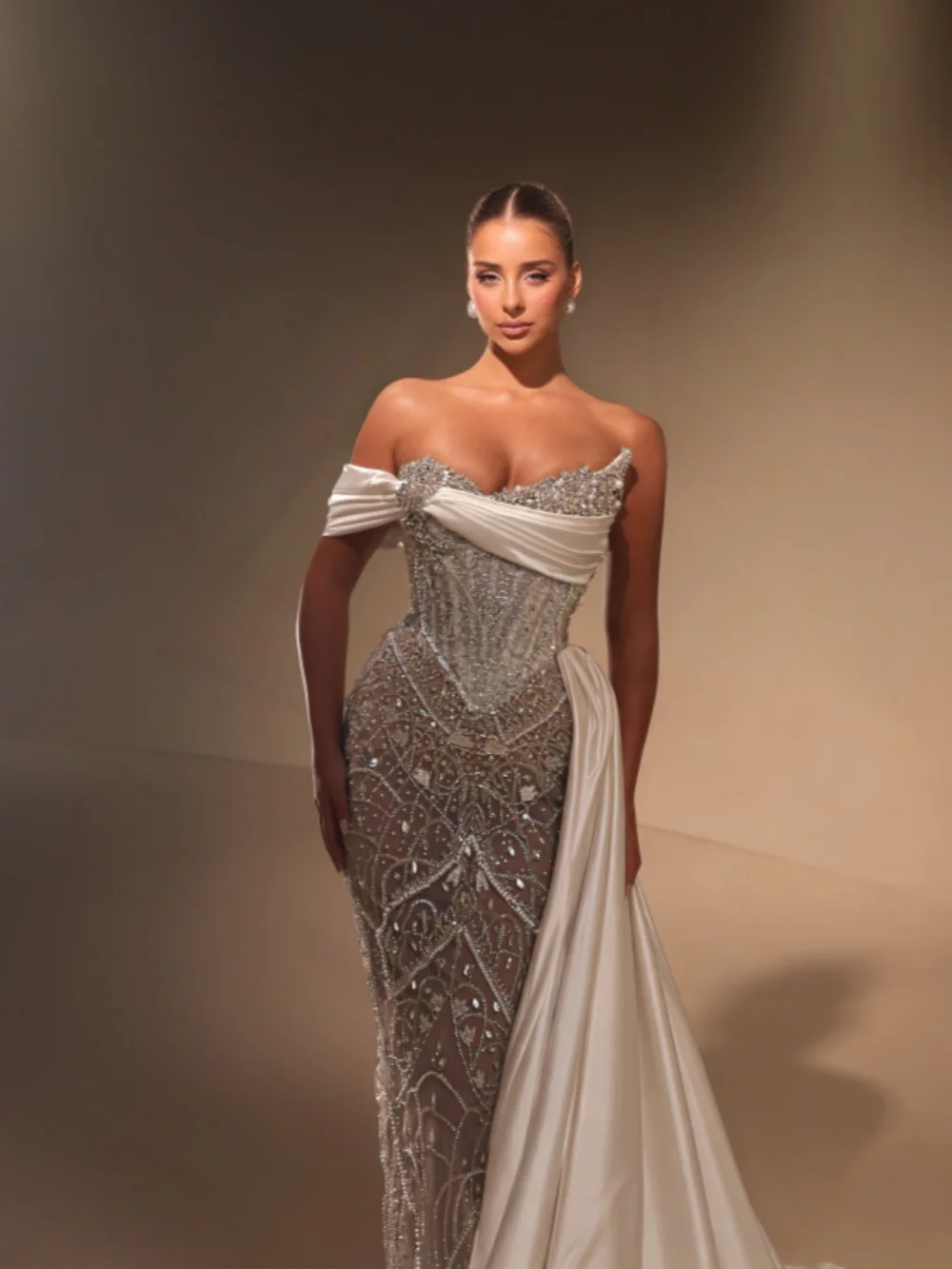 New Embroidery Crystal Wedding Dress With Overskirt Exquisite One Shoulder Bridal Gown Customized Glamorous Dresses For Bride