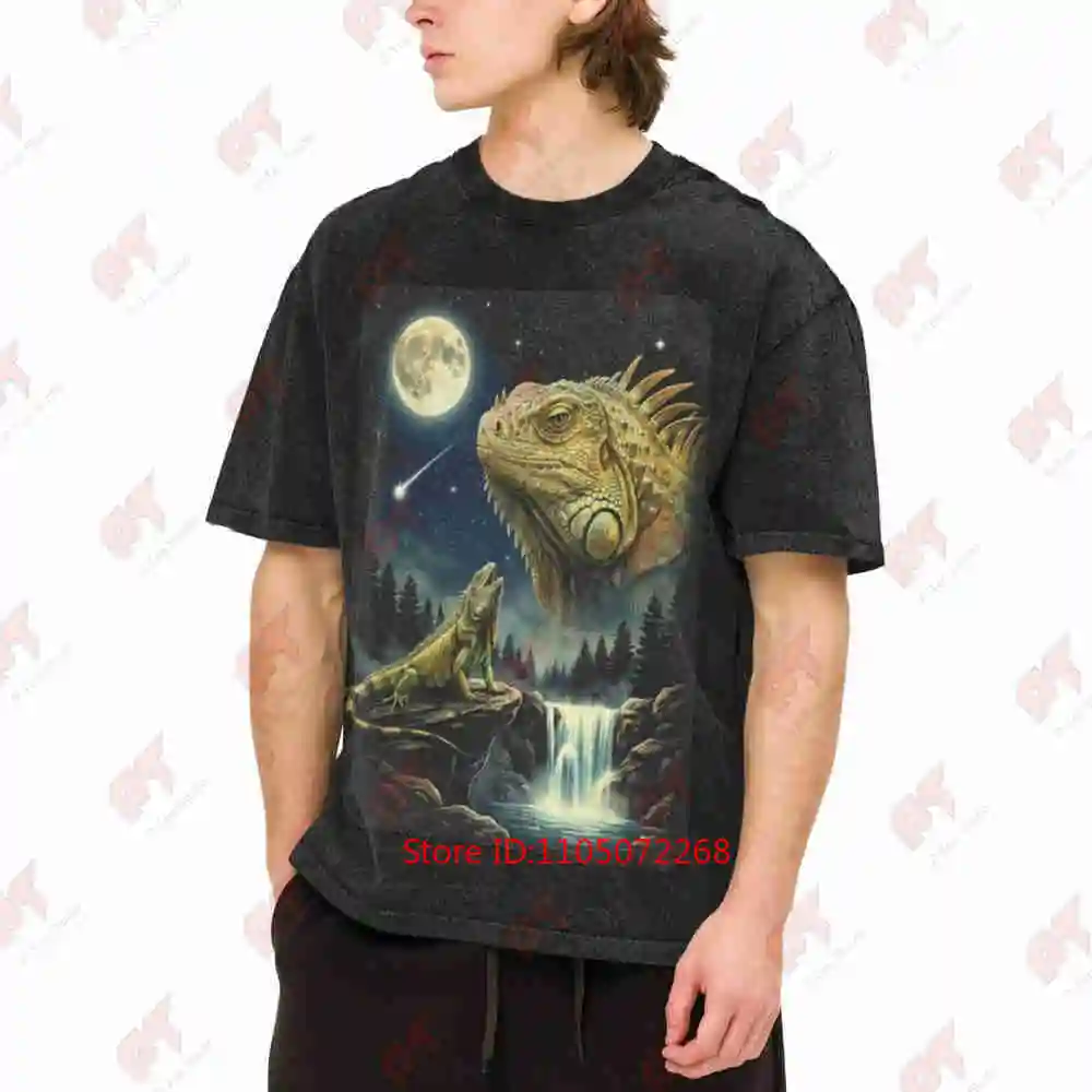 Iguana Howling To The Moon Meme 90S Lizard Vintage Washed Tee Pure Cotton T-Shirt