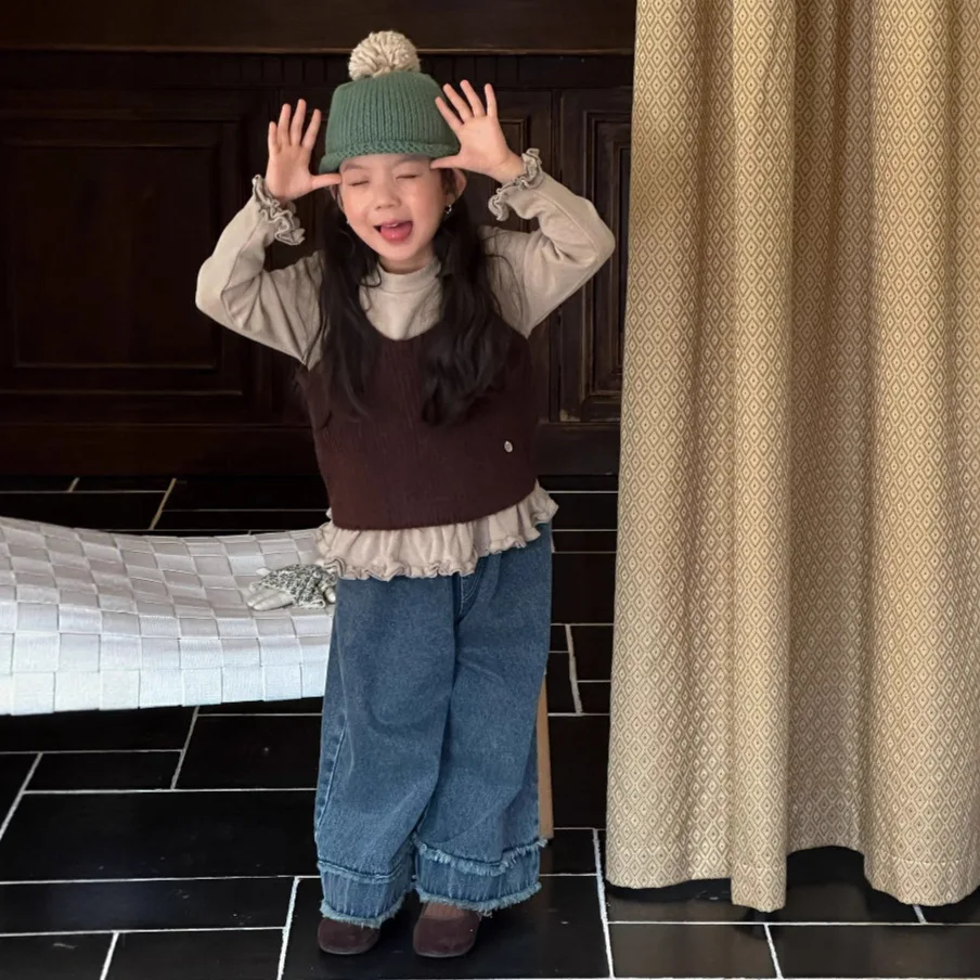 2026 Spring Autumn Fall New Korean Little Girl Brown Knit Vest Girls Stylish Loose Casual Pants Two Piece Set 3