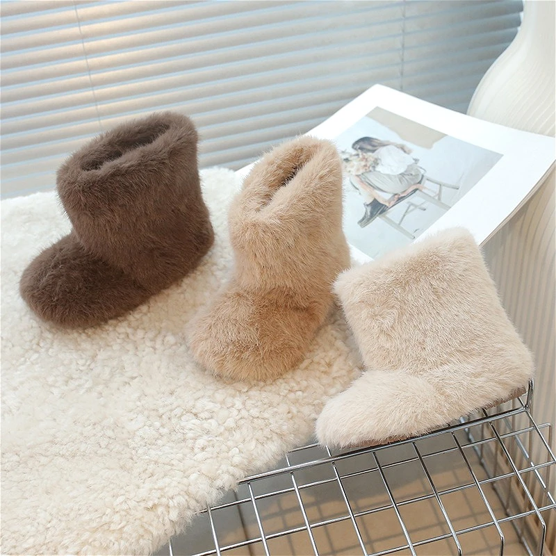 

Design Baby Girls Plush Lined Boots Winter Warm Non Slip Indoor Cute Cartoon Kids Snow Boots 2025 Luxury Childrens Cotton Shoes