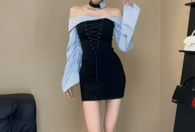 

One-word Collar Off-the-shoulder Pleated Bubble Sleeves Splicing Straps Niche Dress Women's 2026 New