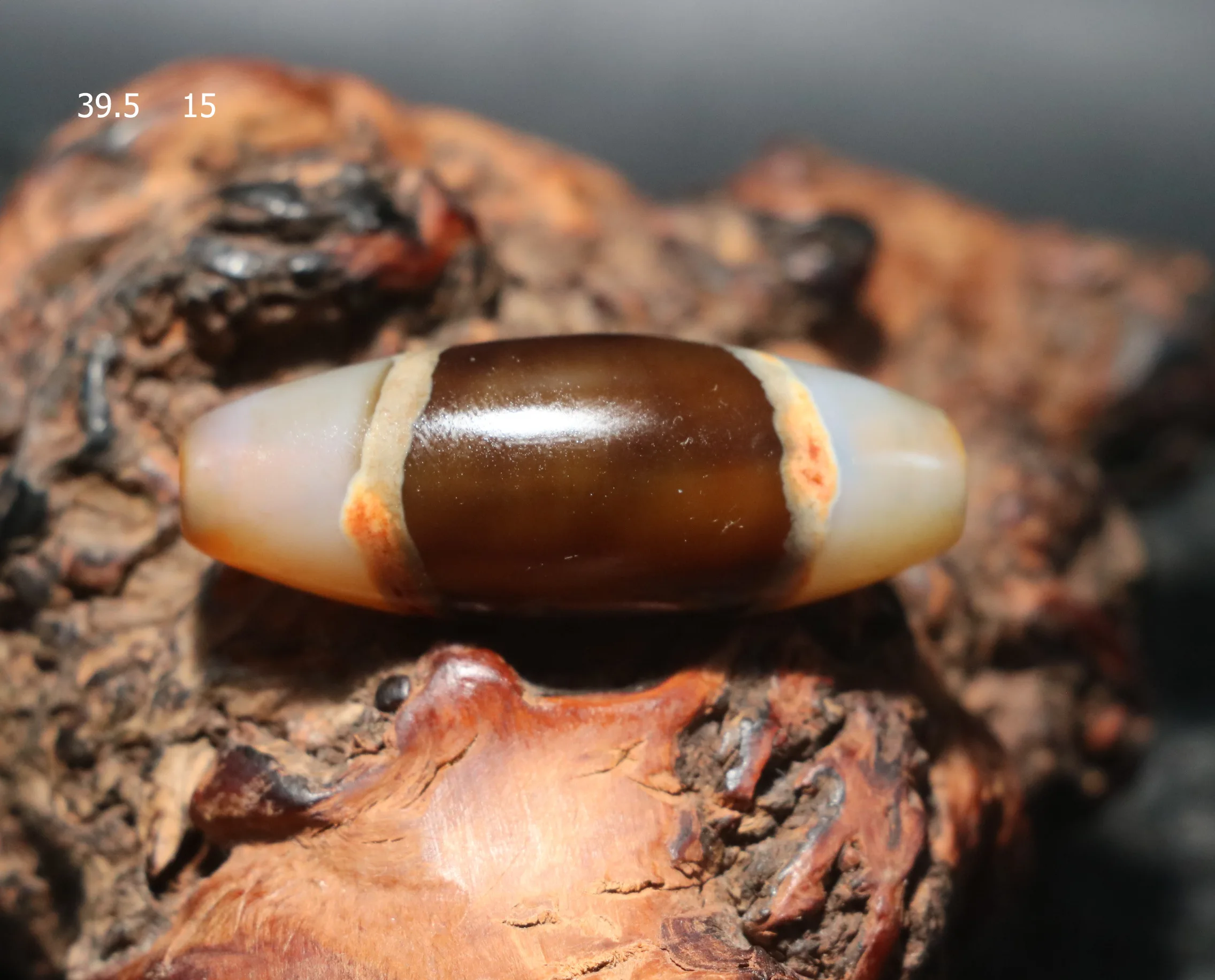 

WODECHANPINJIUSHITE0920 Ультра волшебная энергия Тибетский старый агат Тип линии Исцелятель Медицина Гравированный dZi Бусина Подвеска Драгоценный камень Амулет