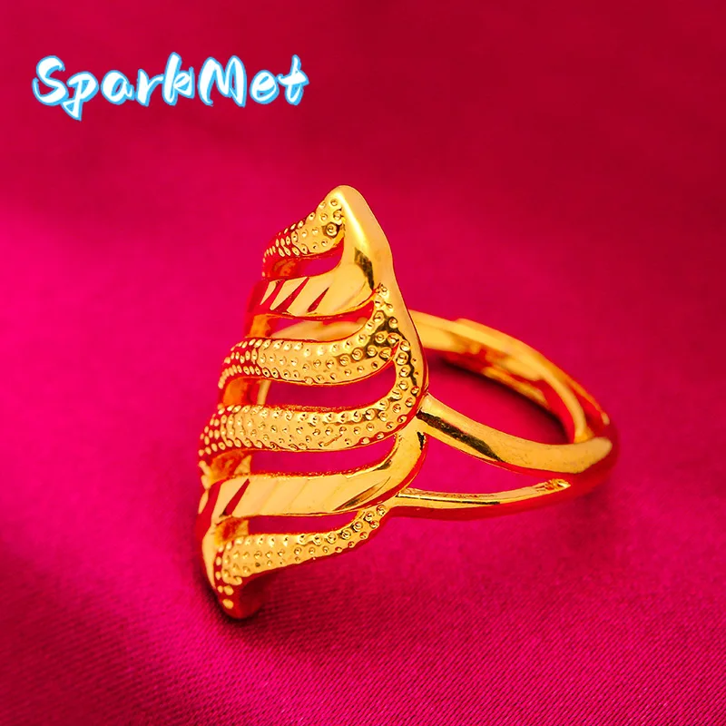 

Sparkmet Women's 24K Gold (AU999) Large Flower Wedding Ring | Gold-inlaid stamen, hammered petals with adjustable opening