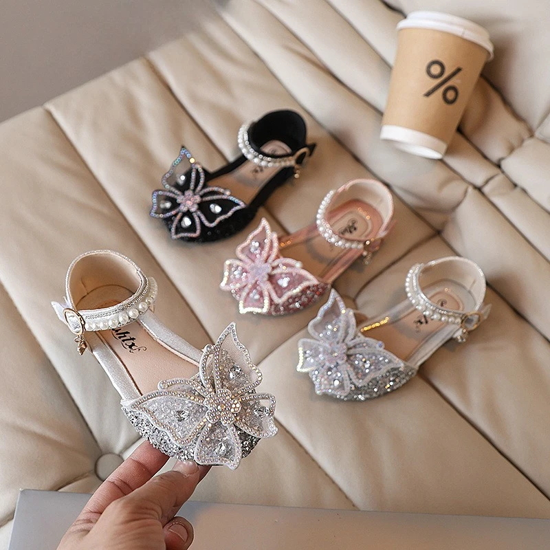 

Детские летние сандалии с жемчужным бантом для девочек, новые, на плоской подошве, для свадьбы, вечеринки, модные, повседневные, балетки, туфли принцессы