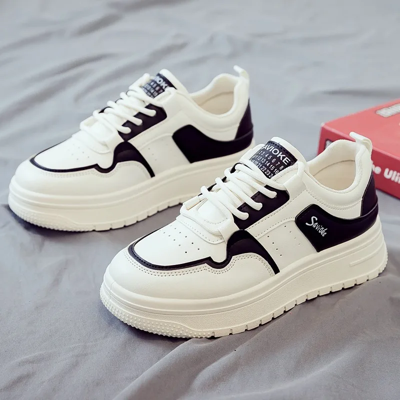 

Spring Little White Shoes for Women, New Versatile Sports and Leisure Dad Shoes, Breathable Soft Soled Board Shoes
