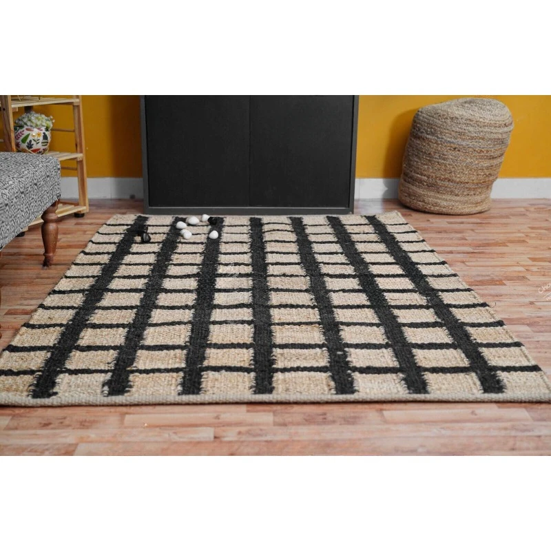 

Handwoven Rectangle Hemp Jute Rug Beige and Black Design Dhurrie Large Area Rug