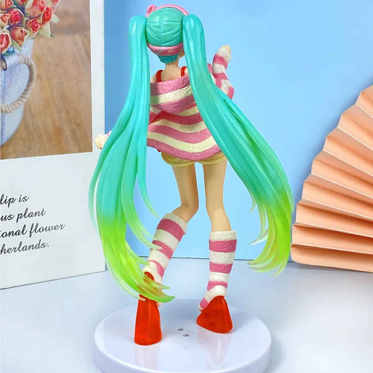 Boxed 20CM New Anime Hatsune Miku room wear Pajamas Kawaii Figure PVC high quality Model Toys Doll Ornaments Christmas Gifts