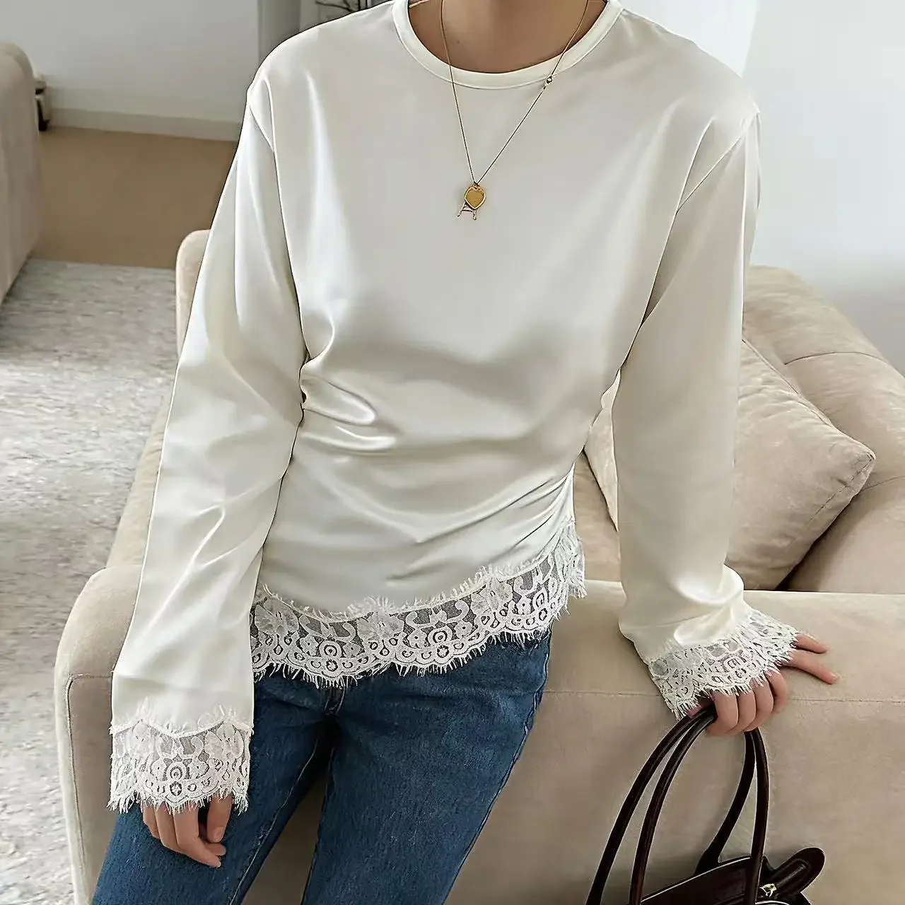 

Casual Lace Patchwork Lace-up Tops Women's Slim Belted Waist-cinching Round Neck Pullovers 2026 New Ladies Spring Solid Outwear