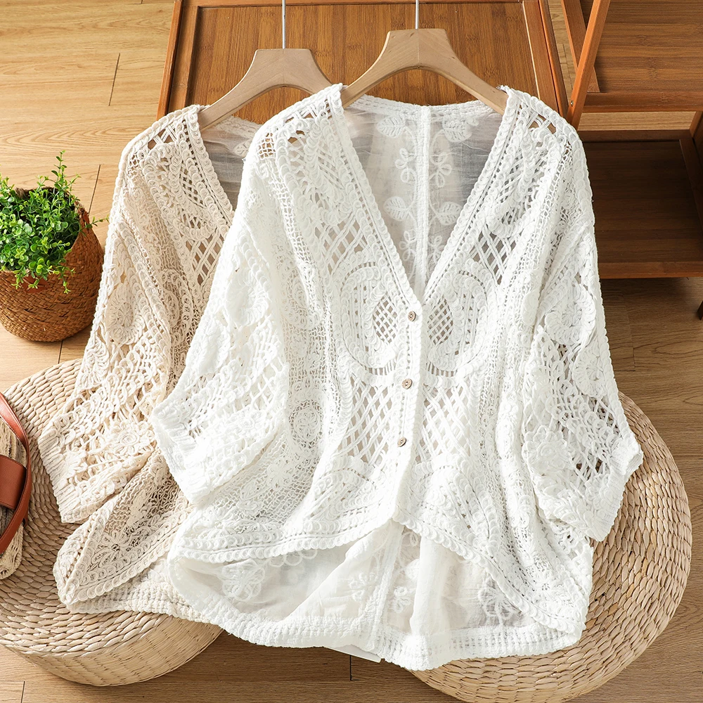 

Lace Shirt Women's Large Size Spring Summer New Style Hook Flower Sun Protection Outerwear Shirt V-neck Short Sleeve Cardigan