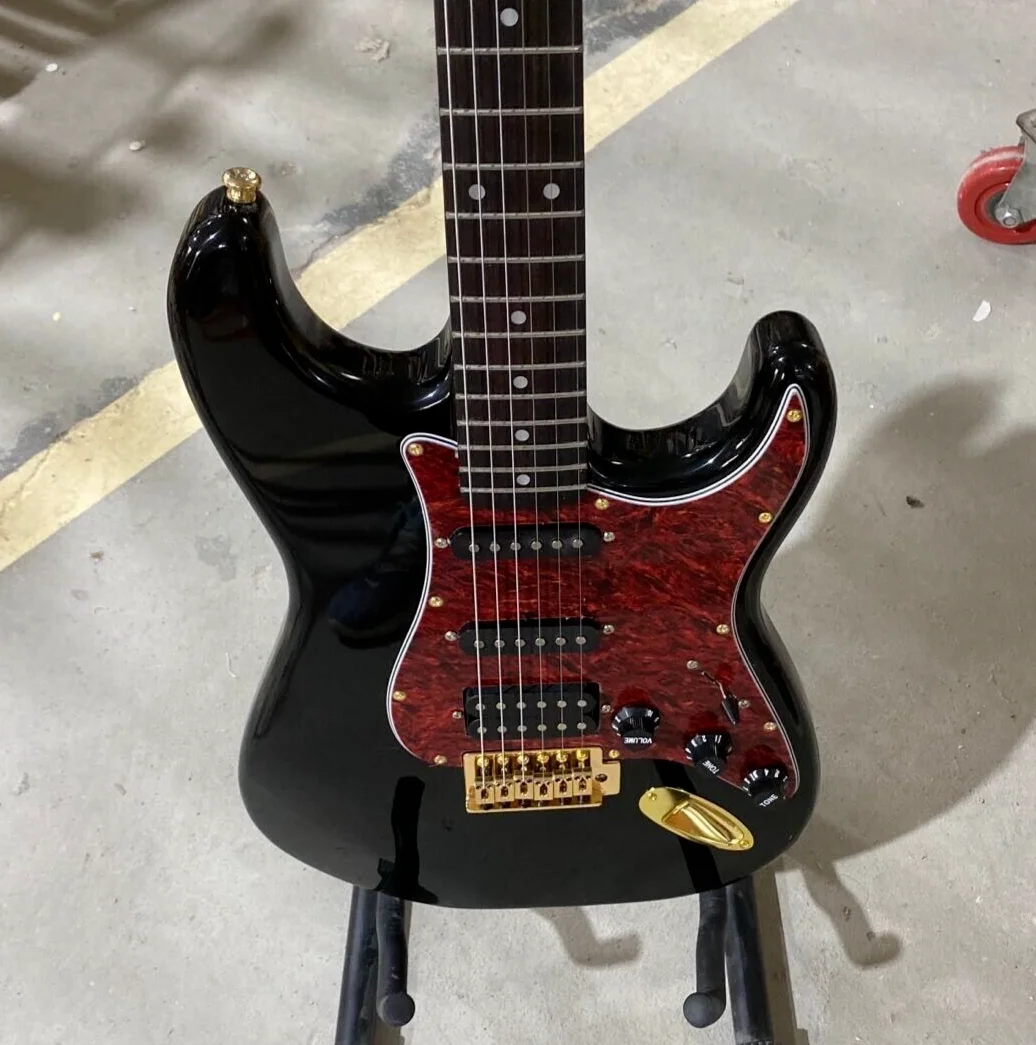 Electric Guitar Black Color Red Tortoise Pickguard Mahogany Body In Stock