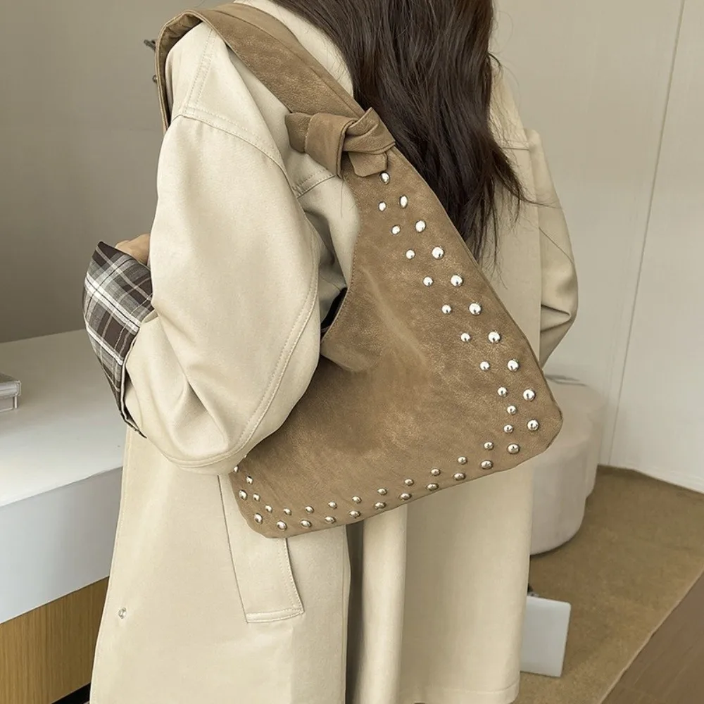 bolsa-de-ombro-de-camurca-fashion-grande-capacidade-bolsa-chic-para-mulheres-elegante-e-leve-bolsa-de-braco-para-uso-diario