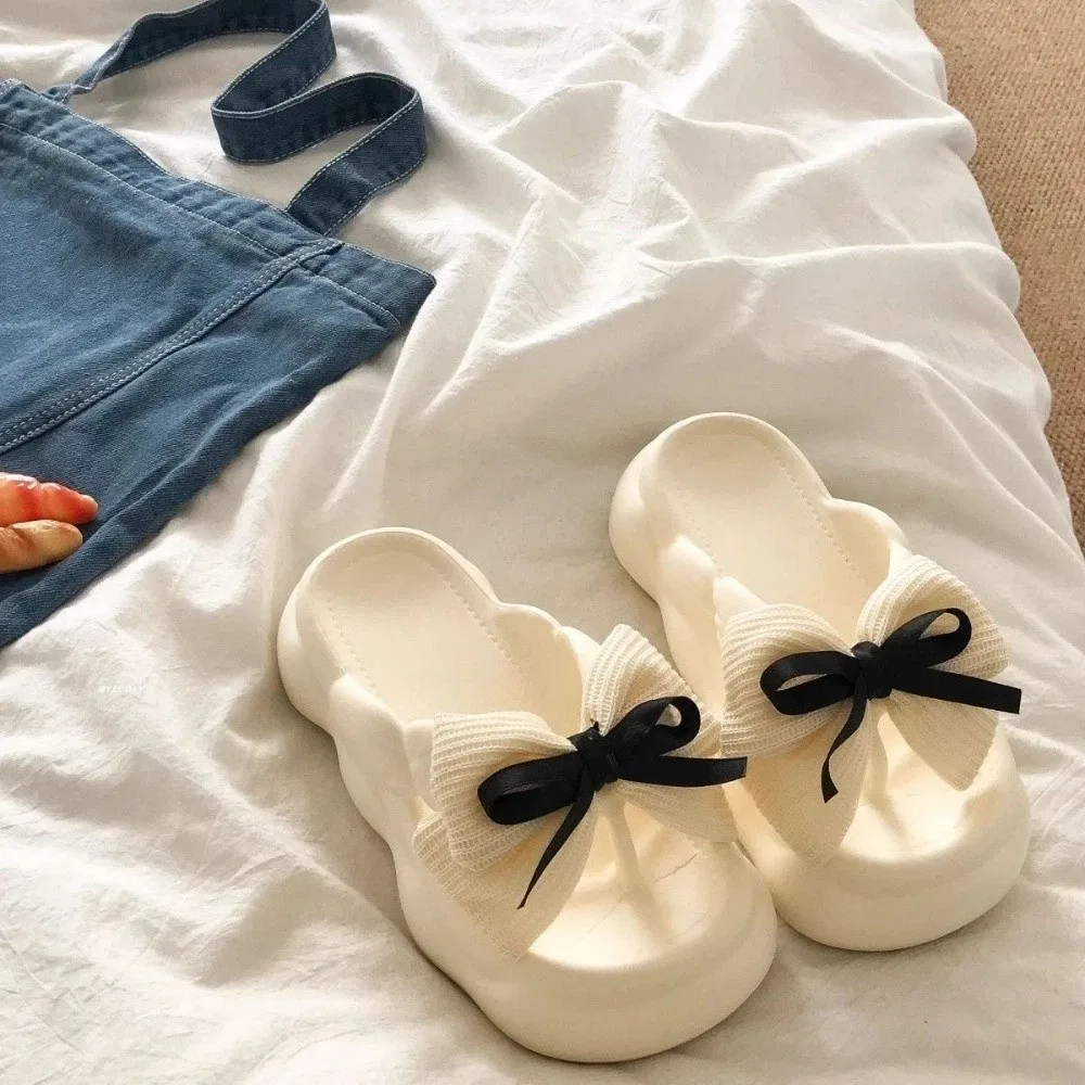 미끄럼 방지 리본 클라우드 슬리퍼 블랙 화이트 두꺼운 밑창 리본 슬라이드 샌들 다용도 캐주얼 두꺼운 밑창 슬리퍼 여성용