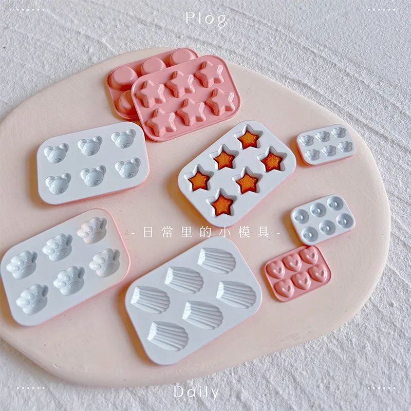 1:12 Accessori per la casa delle bambole Simpatico animale rosa cuore stella modello carino mini stampi da forno modello in miniatura decorazione della casa delle bambole