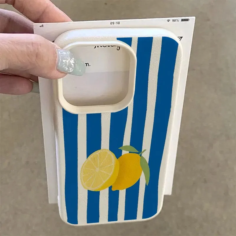 Рисунок 4 - Мягкий чехол для телефона с желтым